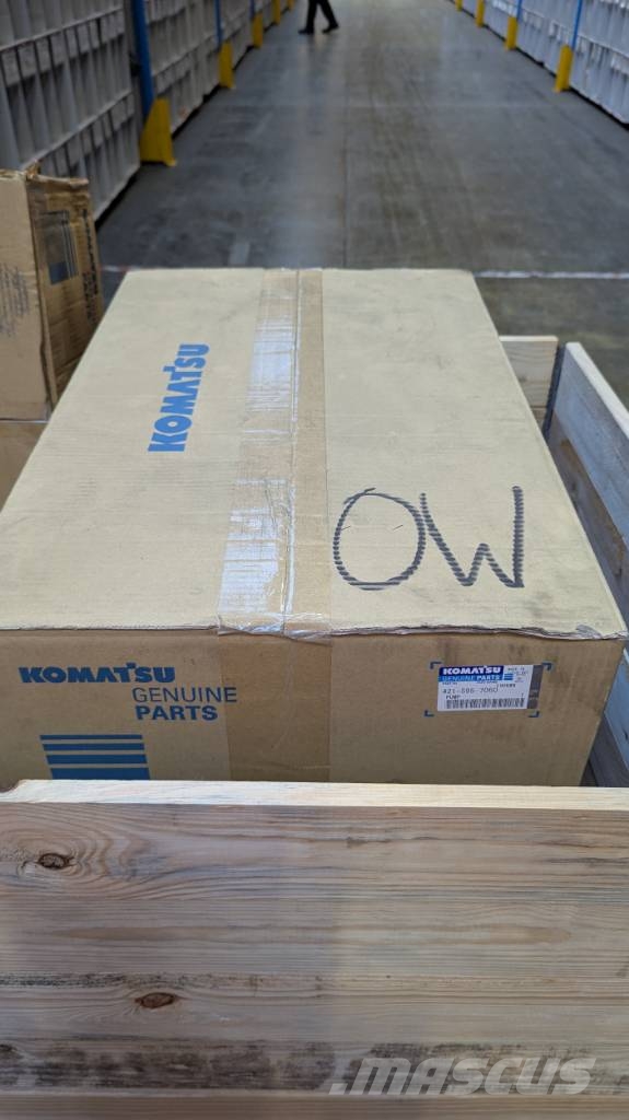 Komatsu WA475-10 - HYDRAULIC PUMP 421-S95-7060 Hidráulicos