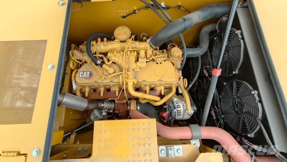 CAT 320 GC Bageri guseničari