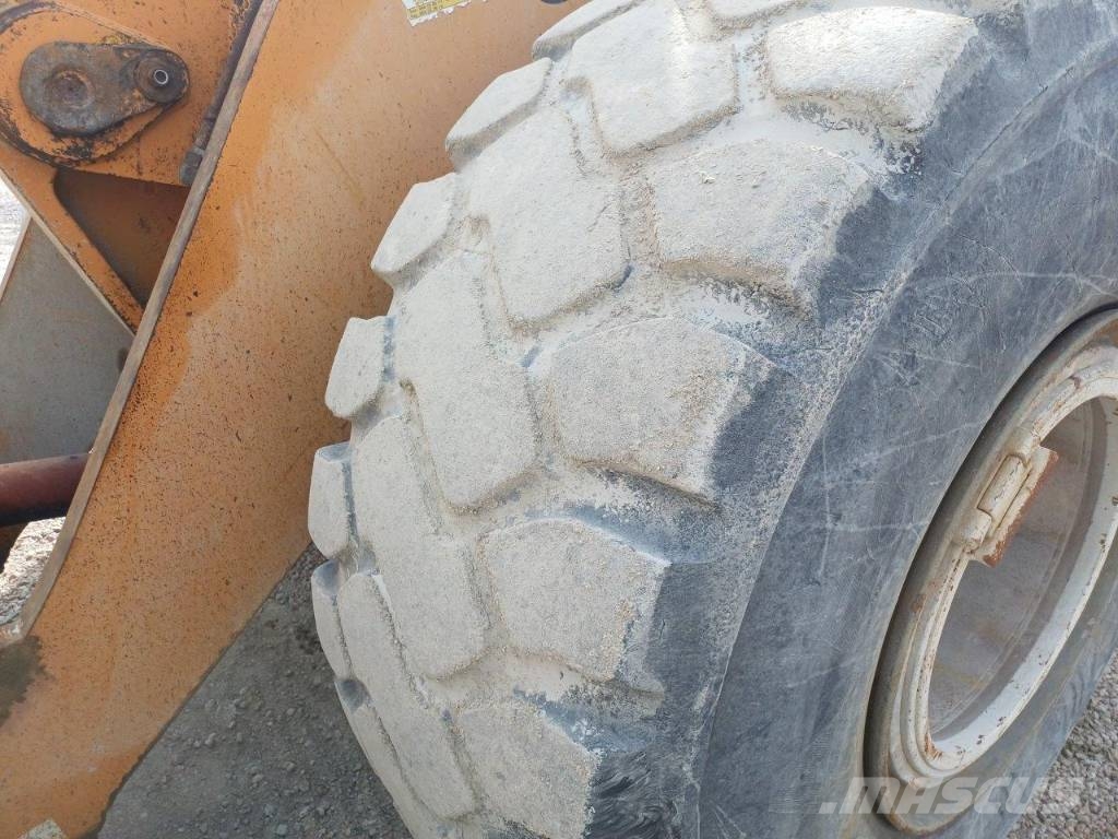 CASE 921 C لوادر بعجل