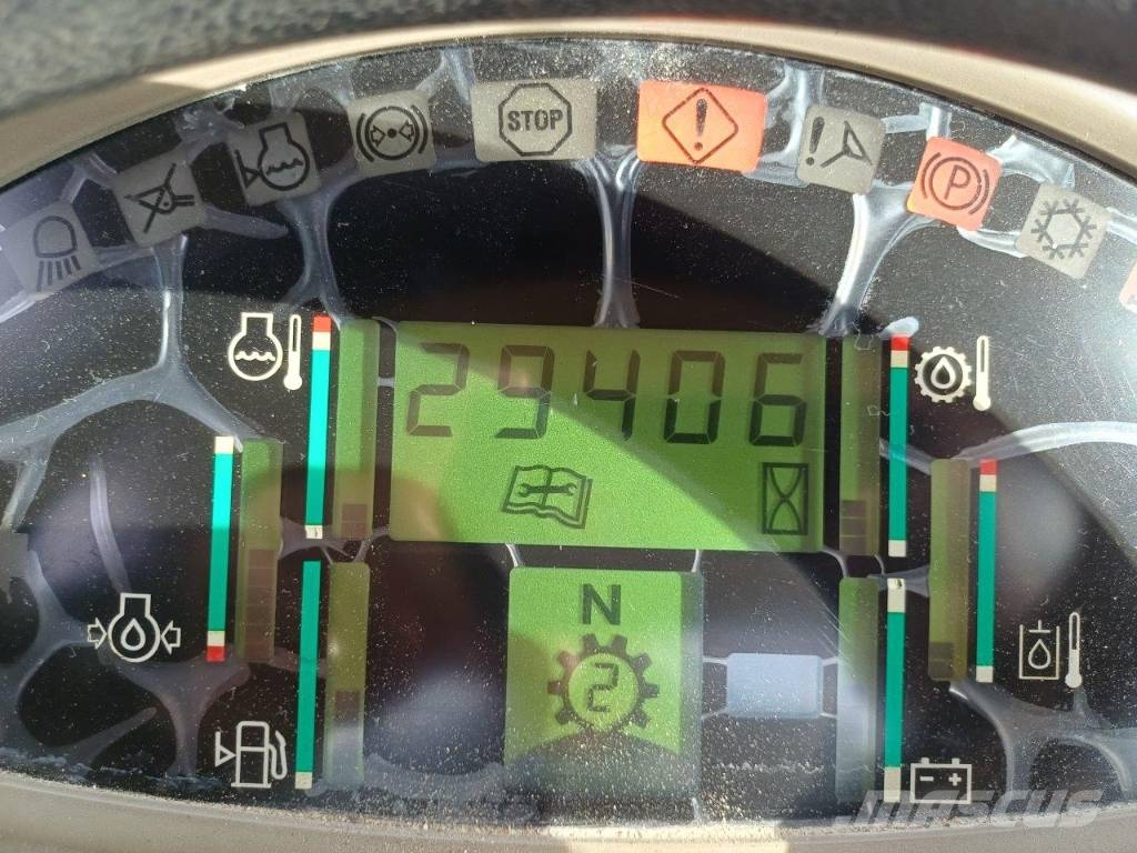 CASE 921 C لوادر بعجل