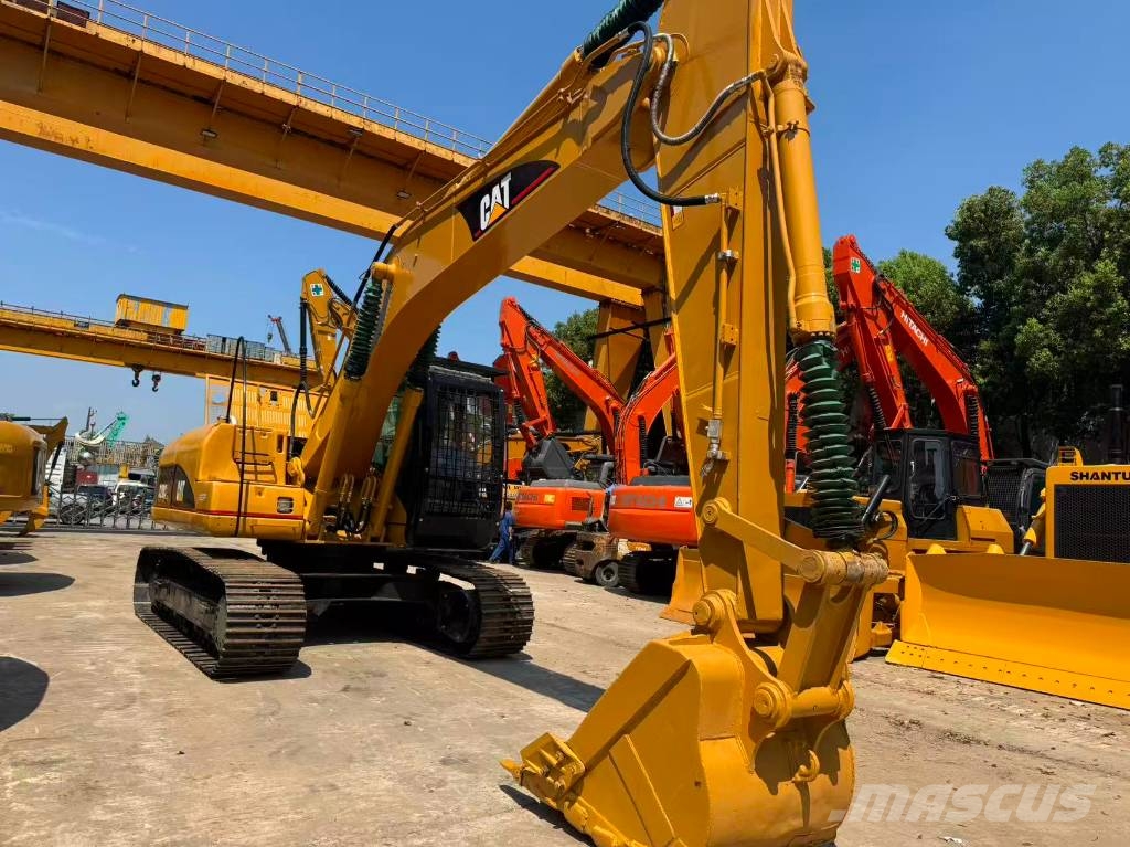 CAT 320CL Верижен екскаватор