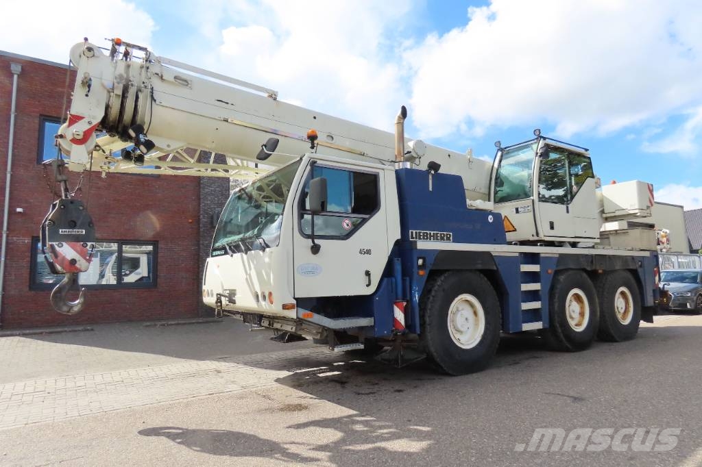 Liebherr LTM 1045-1 Grúas todo terreno