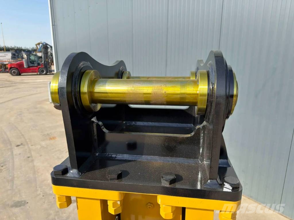 Smitma S140 / Caterpillar 320 / 323 - Volvo EC210 - Koma Hammer / Brecher