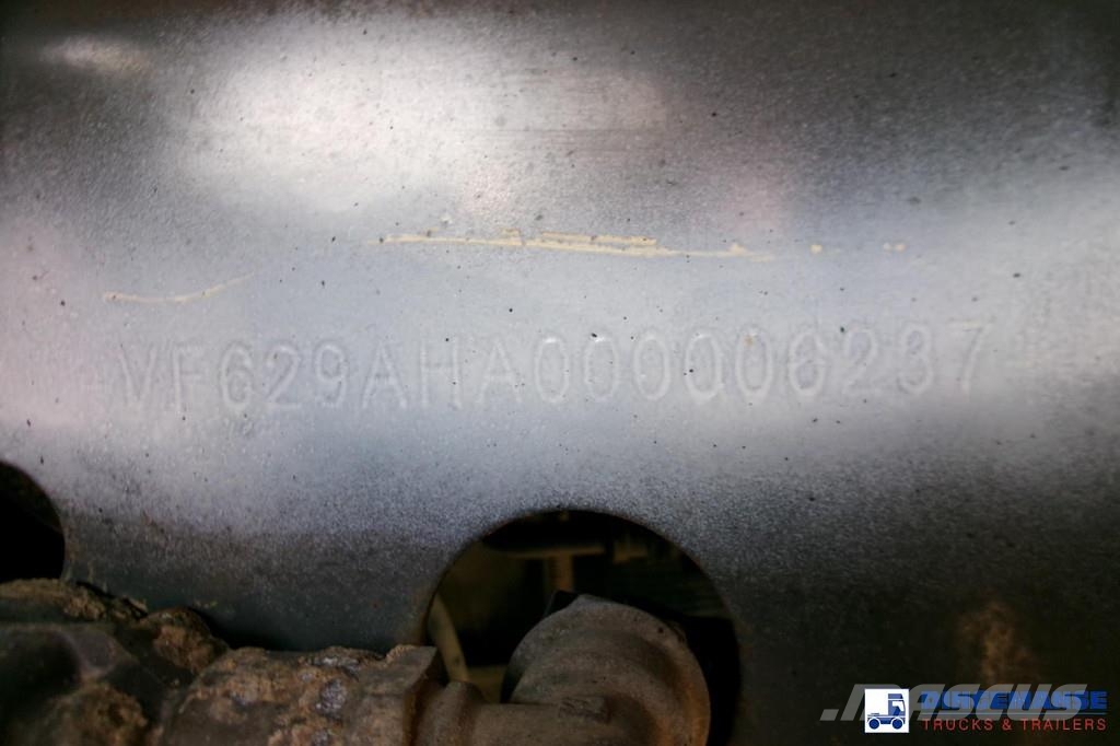Renault Premium 270 4x2 fuel tank 13.7 m3 / 4 comp Tankwagen