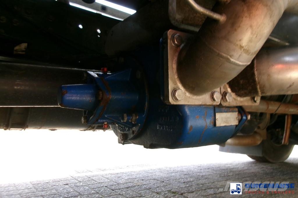 Renault Premium 270 4x2 fuel tank 13.7 m3 / 4 comp Tankwagen