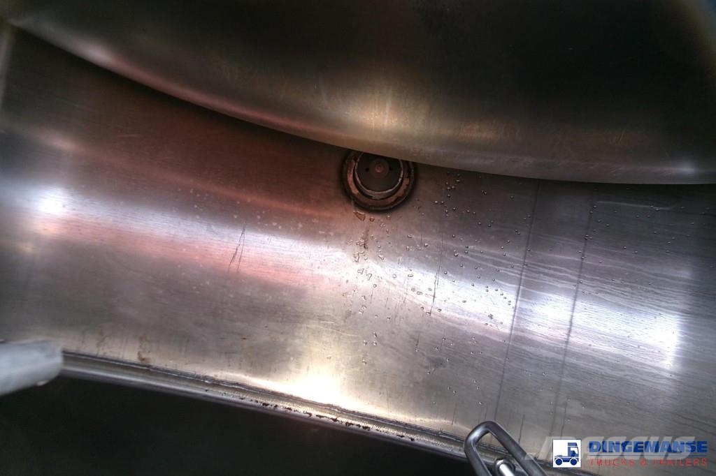 Renault Premium 270 4x2 fuel tank 13.7 m3 / 4 comp Tankwagen