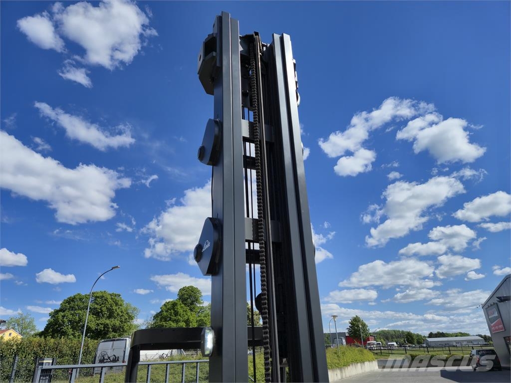 Linde R16HD Reach truck - depo içi istif araçları