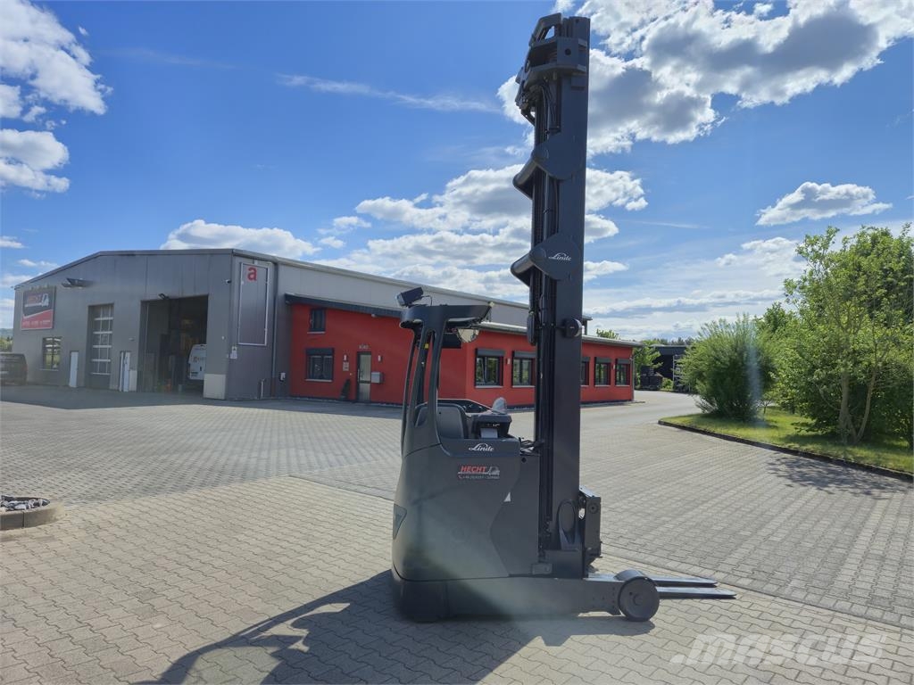 Linde R16HD Reach truck - depo içi istif araçları