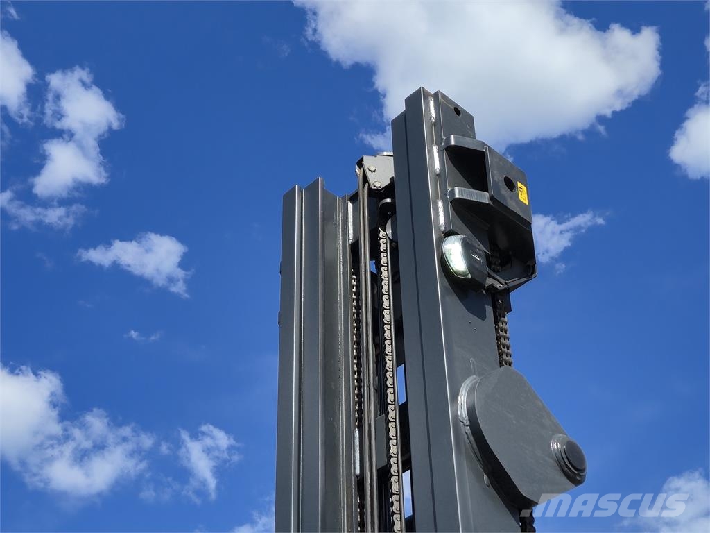 Linde R16HD Reach truck - depo içi istif araçları