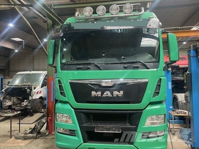 MAN TGX 18.440 Kabine Fahrerhaus Ohjaamot ja sisustat