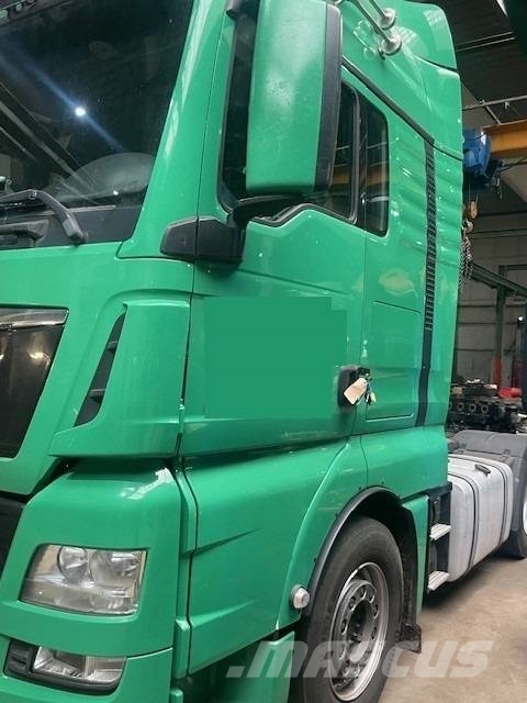 MAN TGX 18.440 Kabine Fahrerhaus Ohjaamot ja sisustat