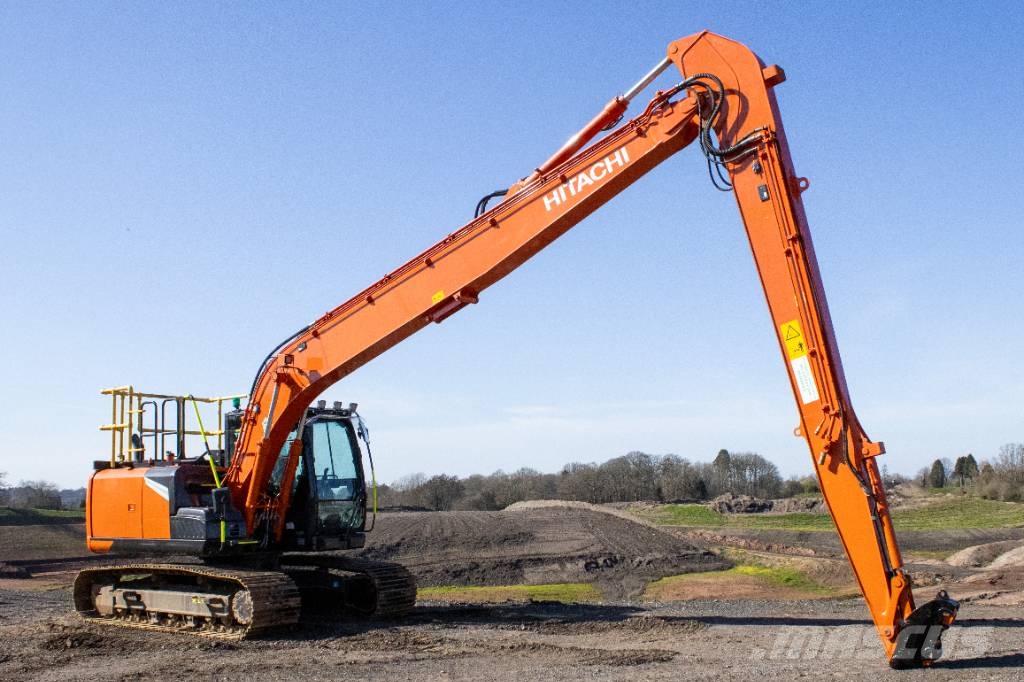 Hitachi ZX130LCN-7-SLF 大型油圧ショベル12t以上（パワーショベル・ユンボ）