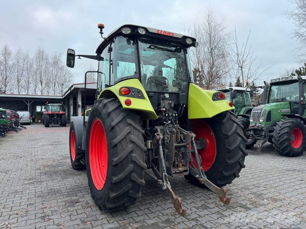 CLAAS ARION 420 CIS Traktorer