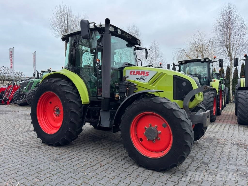 CLAAS ARION 420 CIS Traktorer