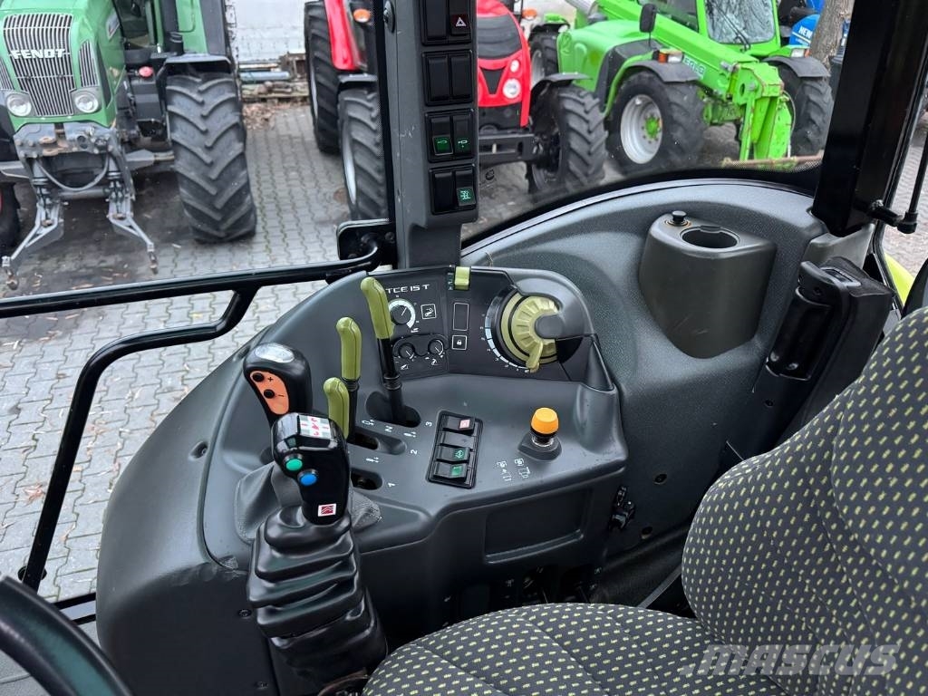 CLAAS ARION 420 CIS Traktorer