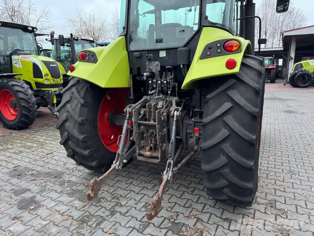 CLAAS ARION 420 CIS Traktorer