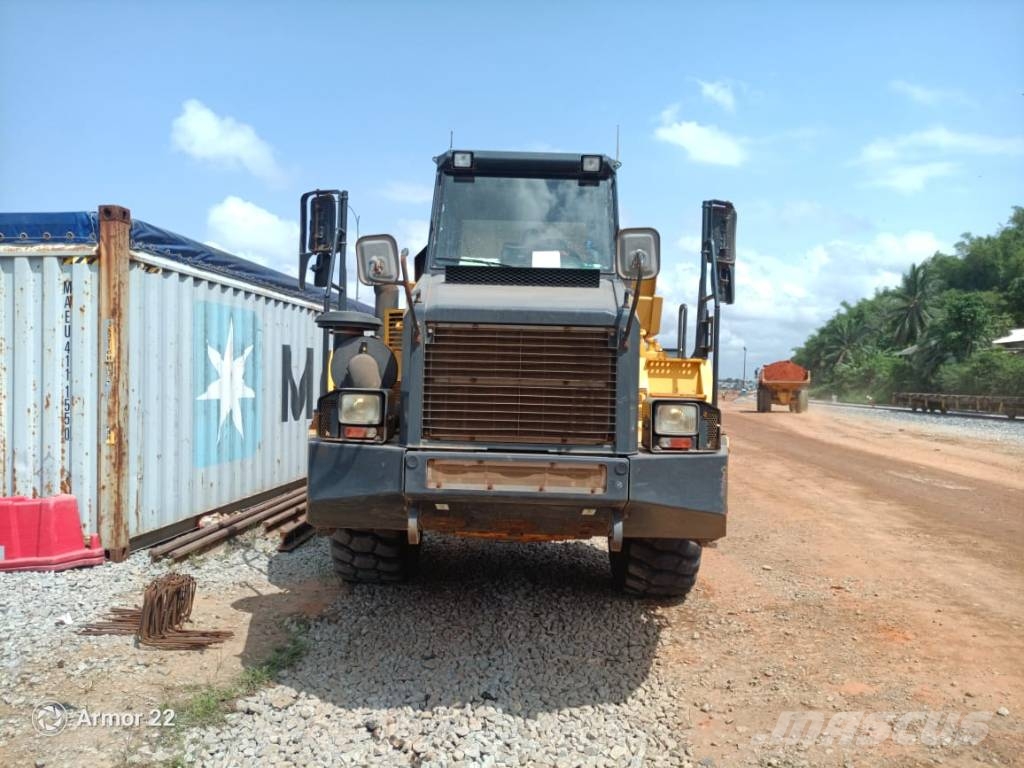 Komatsu HM300 Articulated Haulers