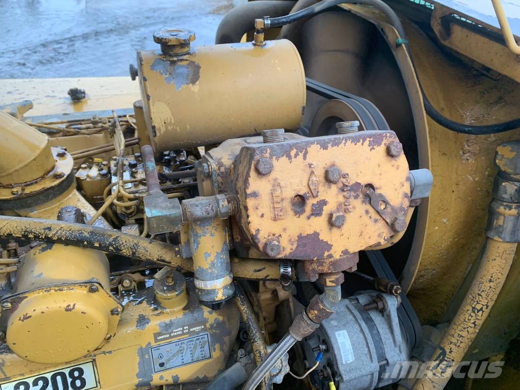 CAT VB330B Dizelski viličarji