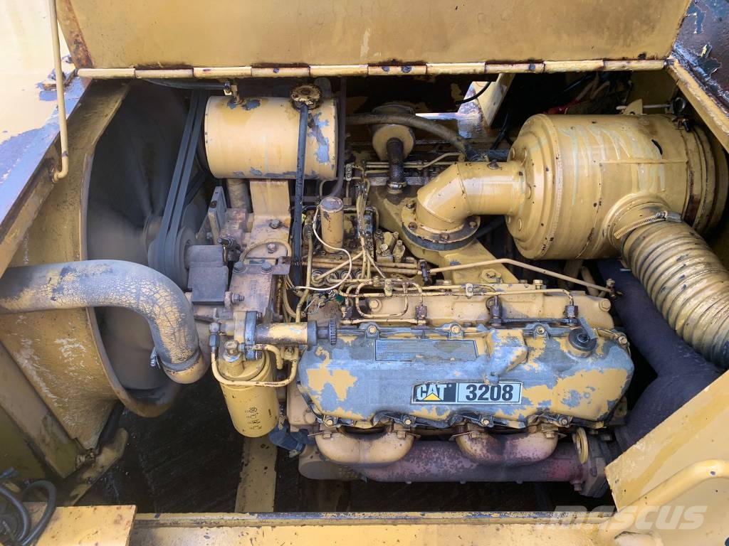 CAT VB330B Dizelski viličarji