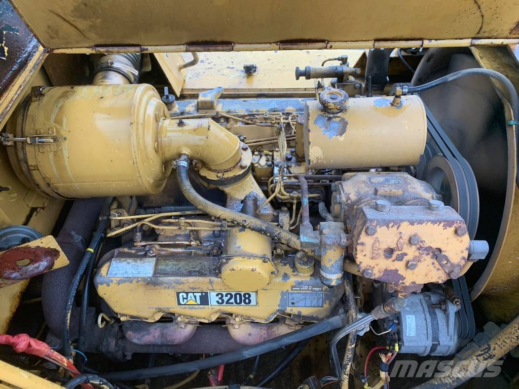 CAT VB330B Dizelski viličarji