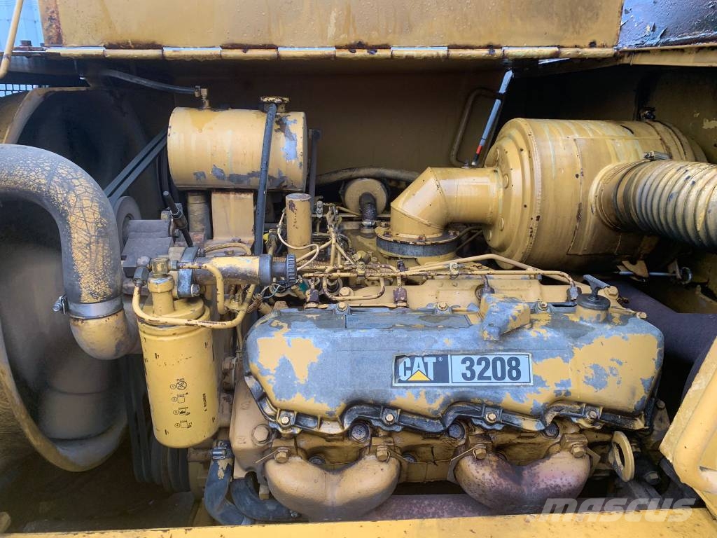 CAT VB330B Dizelski viličarji
