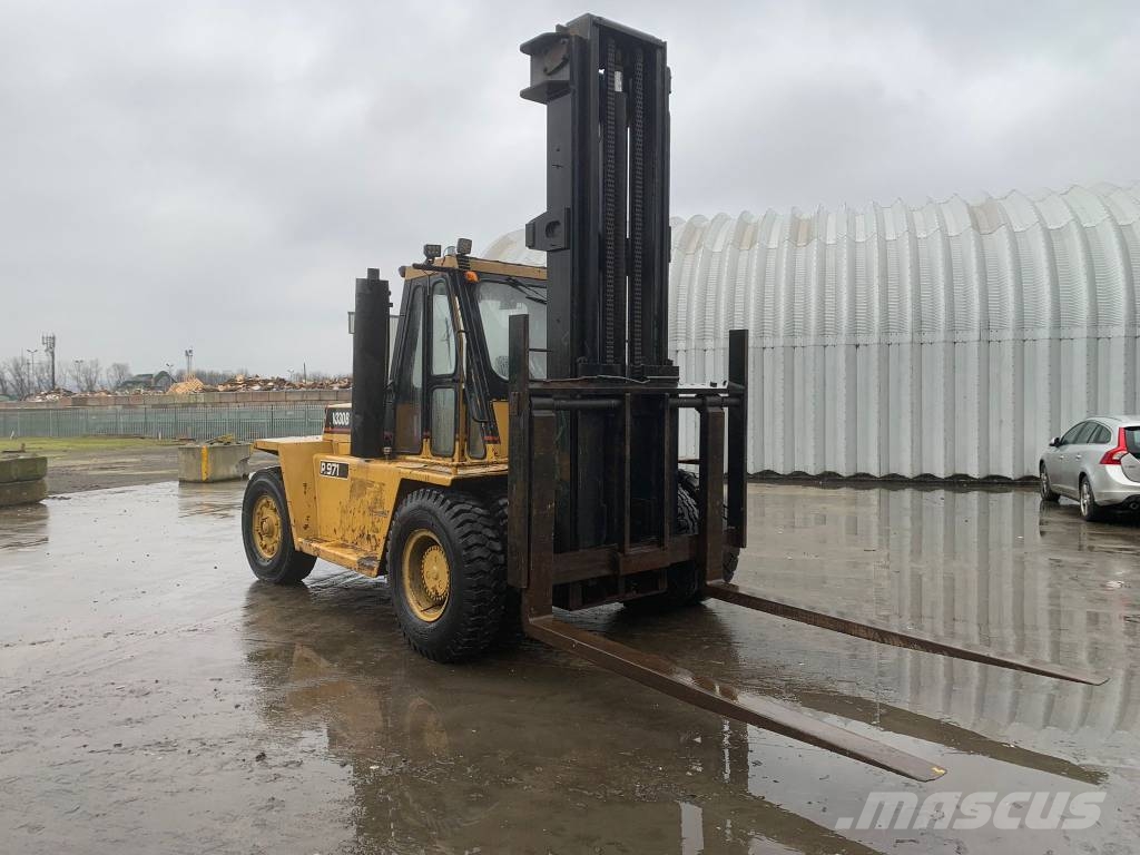 CAT VB330B Dizelski viličarji