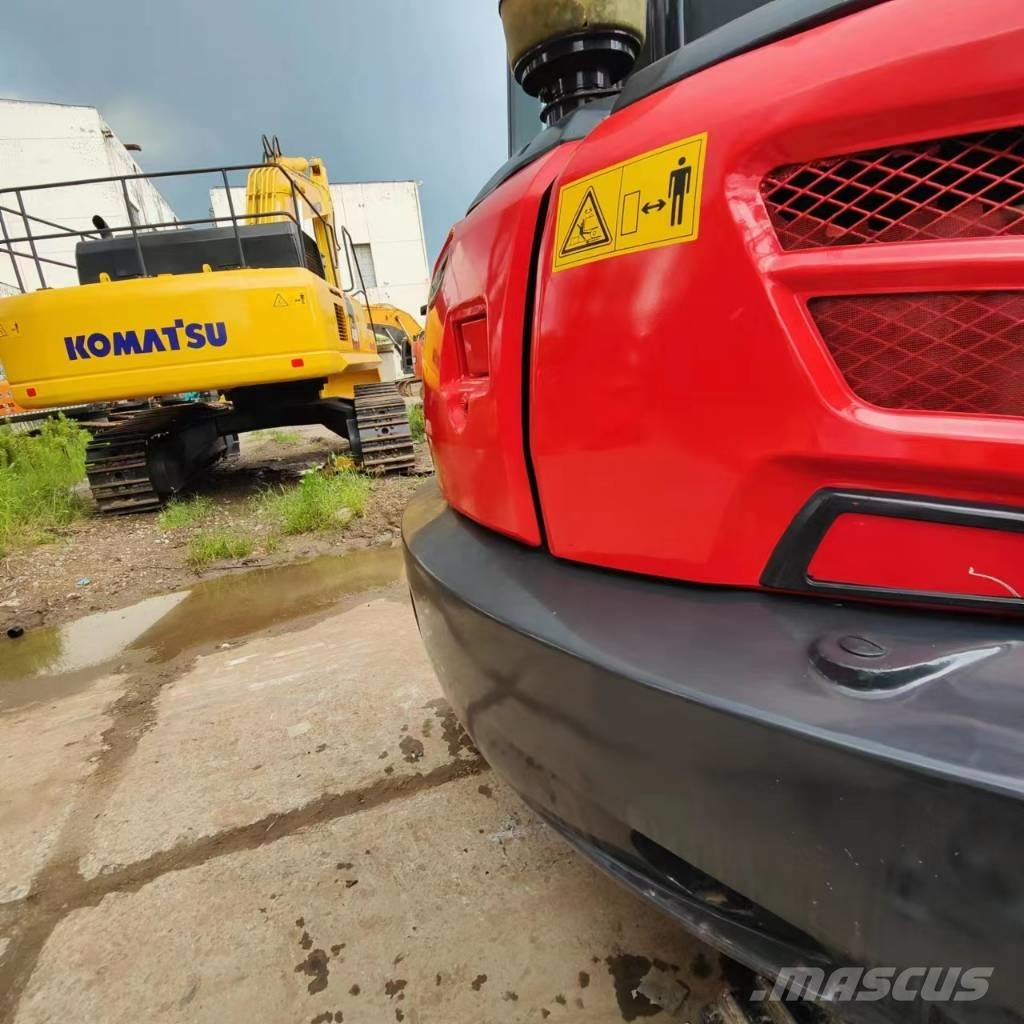 Kubota KX165 Roomikekskavaatorid