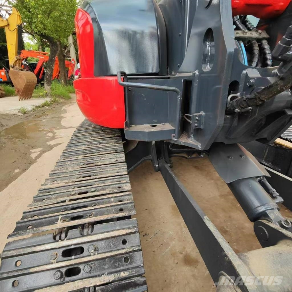Kubota KX165 Roomikekskavaatorid
