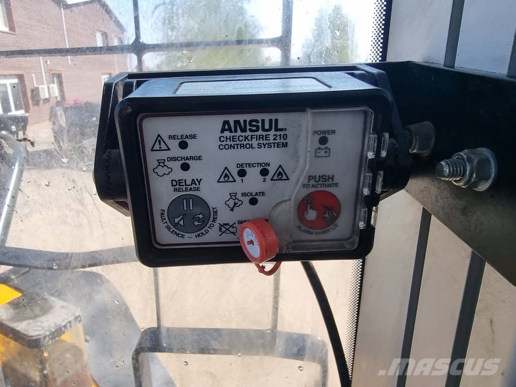 JCB 457HT Колесни товарачи