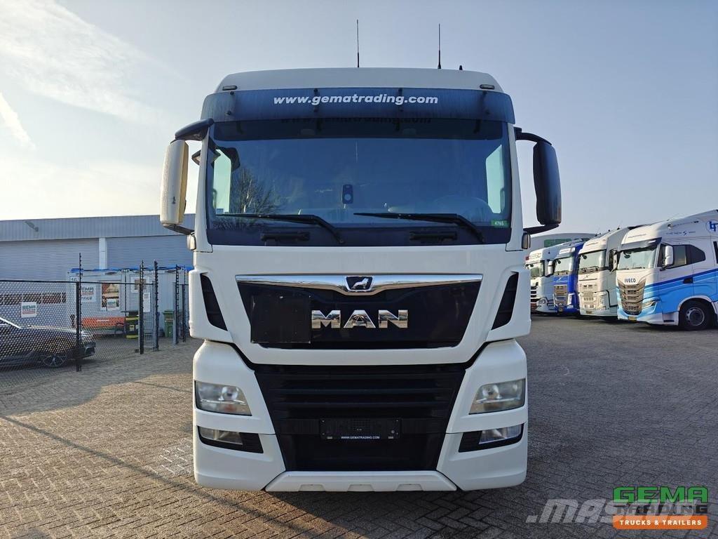 MAN TGX 26.460 6x2/4 XLX Euro 6 - Curtainsider Combi + Skåpbilar