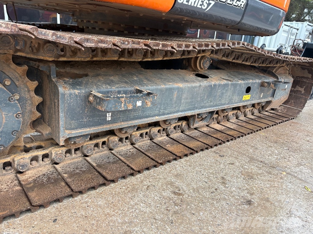 Develon DX 140 LCR-7 Lánctalpas kotrók