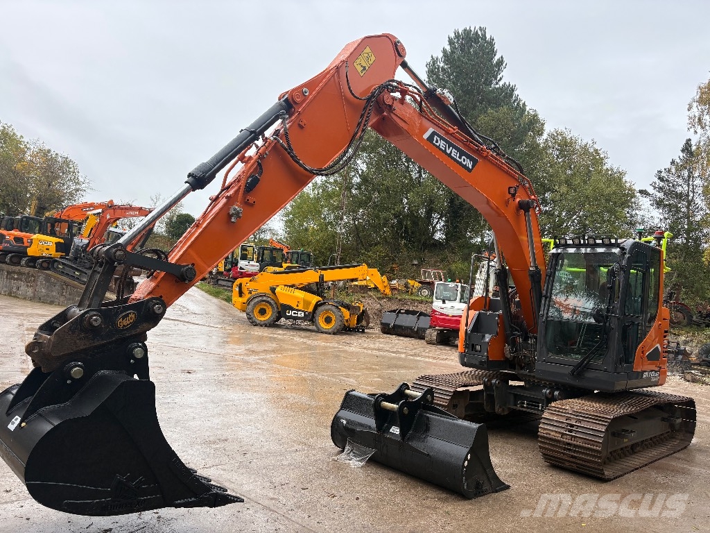 Develon DX 140 LCR-7 Lánctalpas kotrók