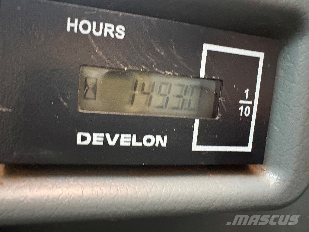 Develon DX 140 LCR-7 Lánctalpas kotrók