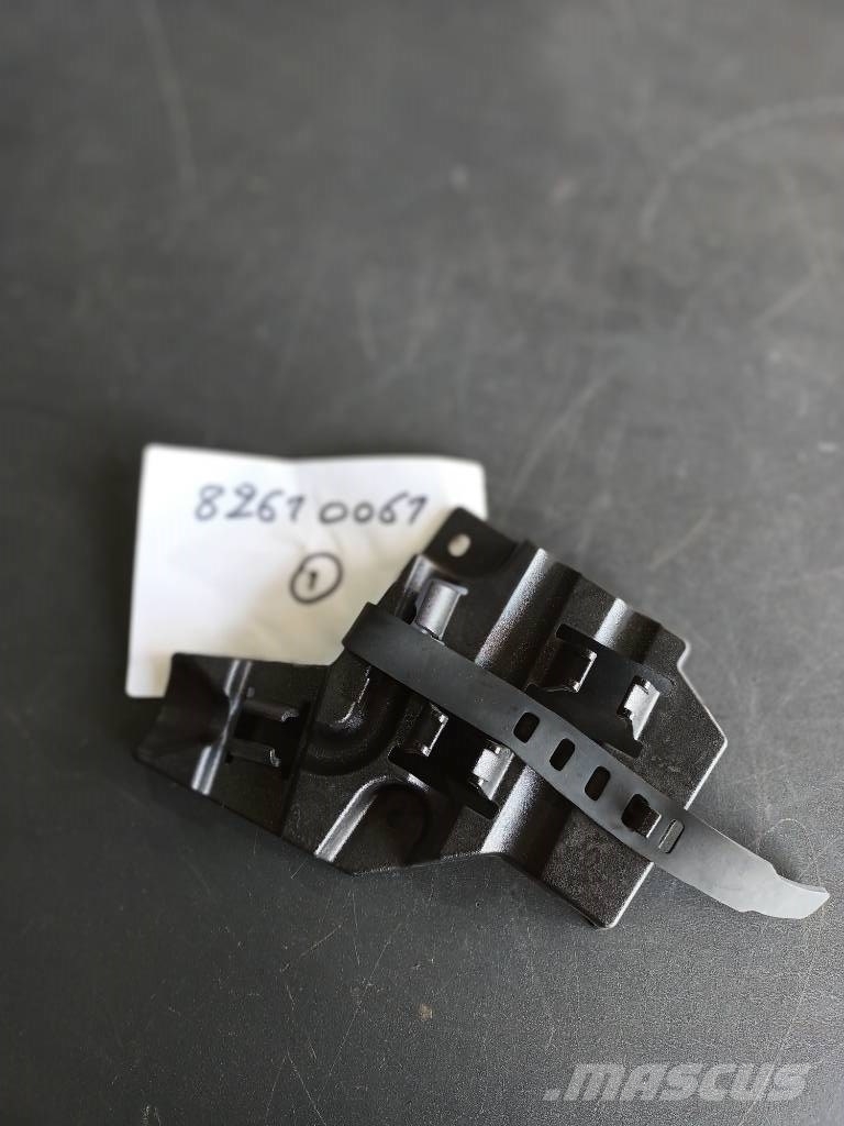 Volvo TOOL HOLDER 82610061 Trasporto - Altro