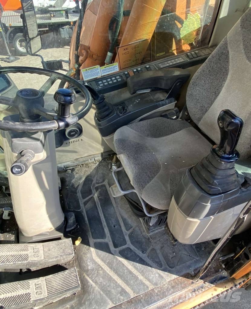 CAT M 318 C Mobilbagger