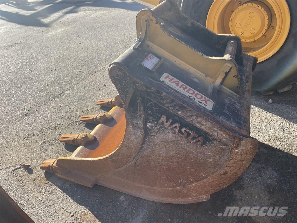 Hitachi ZE160LC-6 Bandgrävare