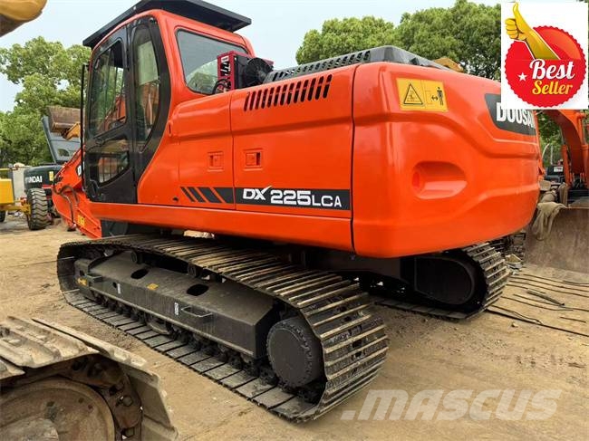Doosan DX 225 LCA Bagri goseničarji