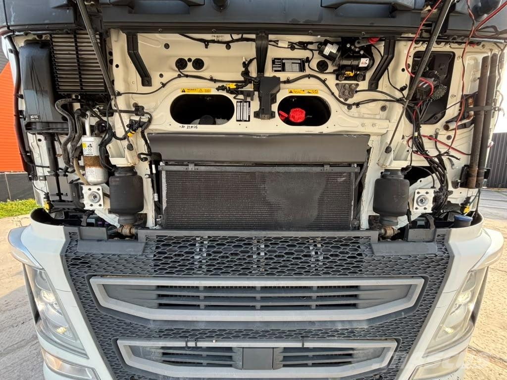Volvo FH 500 6x2 GLOBE XL / HYDRAULICS Vilcēji