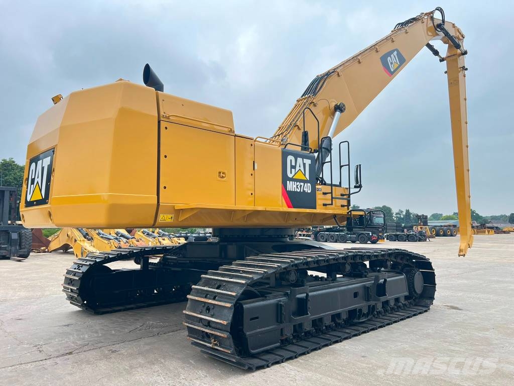 CAT MH374D Material Handler Waste / industry handlers