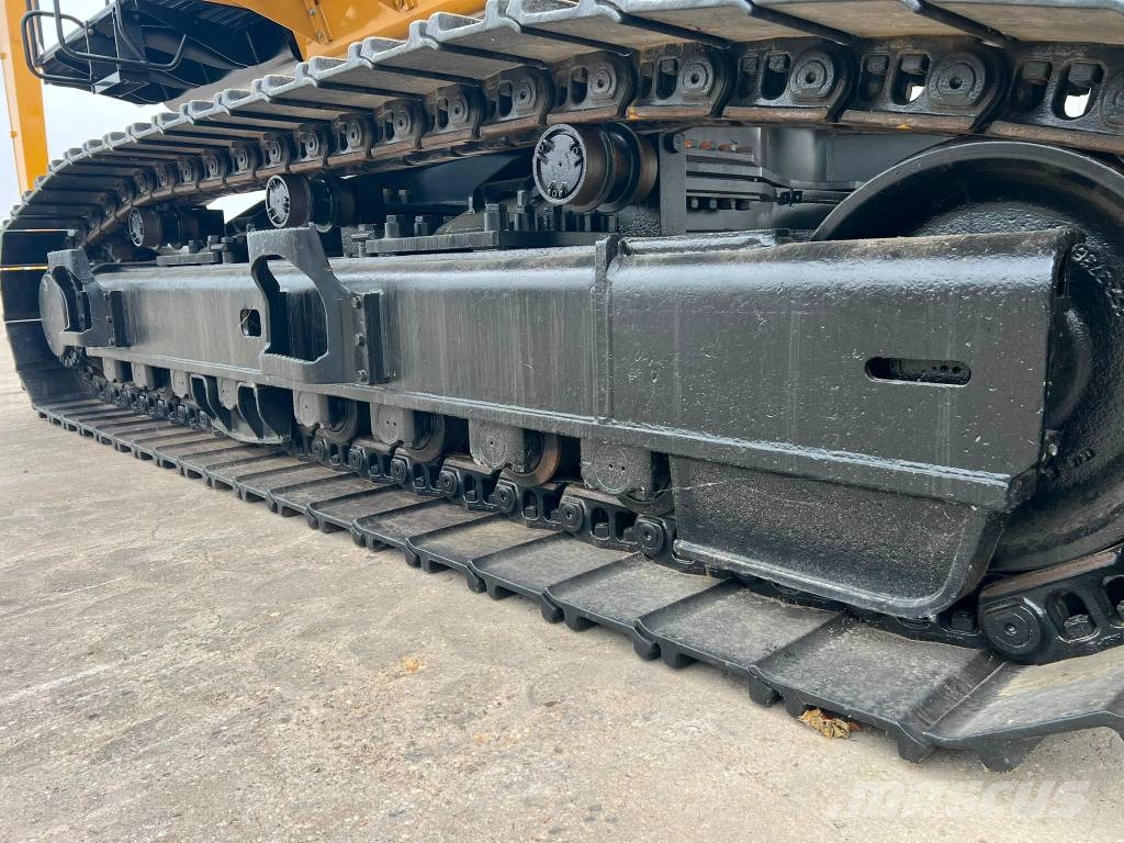 CAT MH374D Material Handler Waste / industry handlers