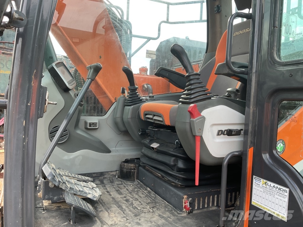 Doosan DX140LCR-5 Спеціальні екскаватори