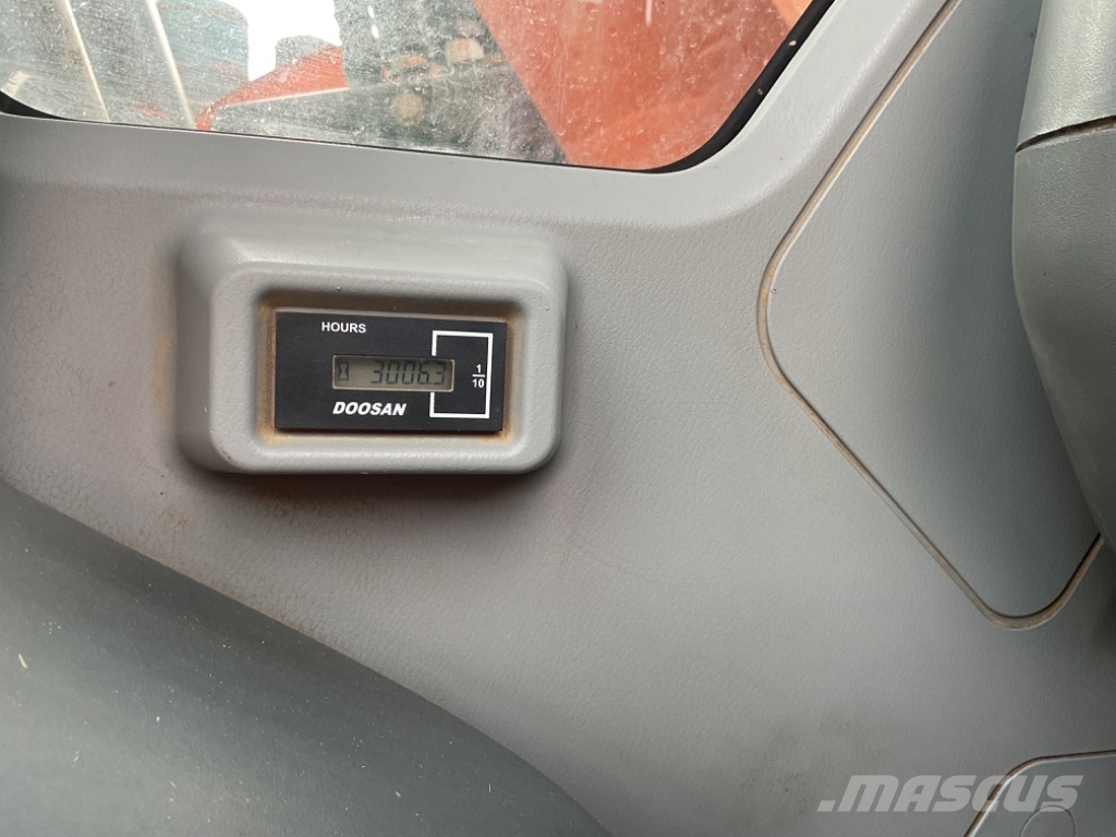 Doosan DX140LCR-5 Спеціальні екскаватори
