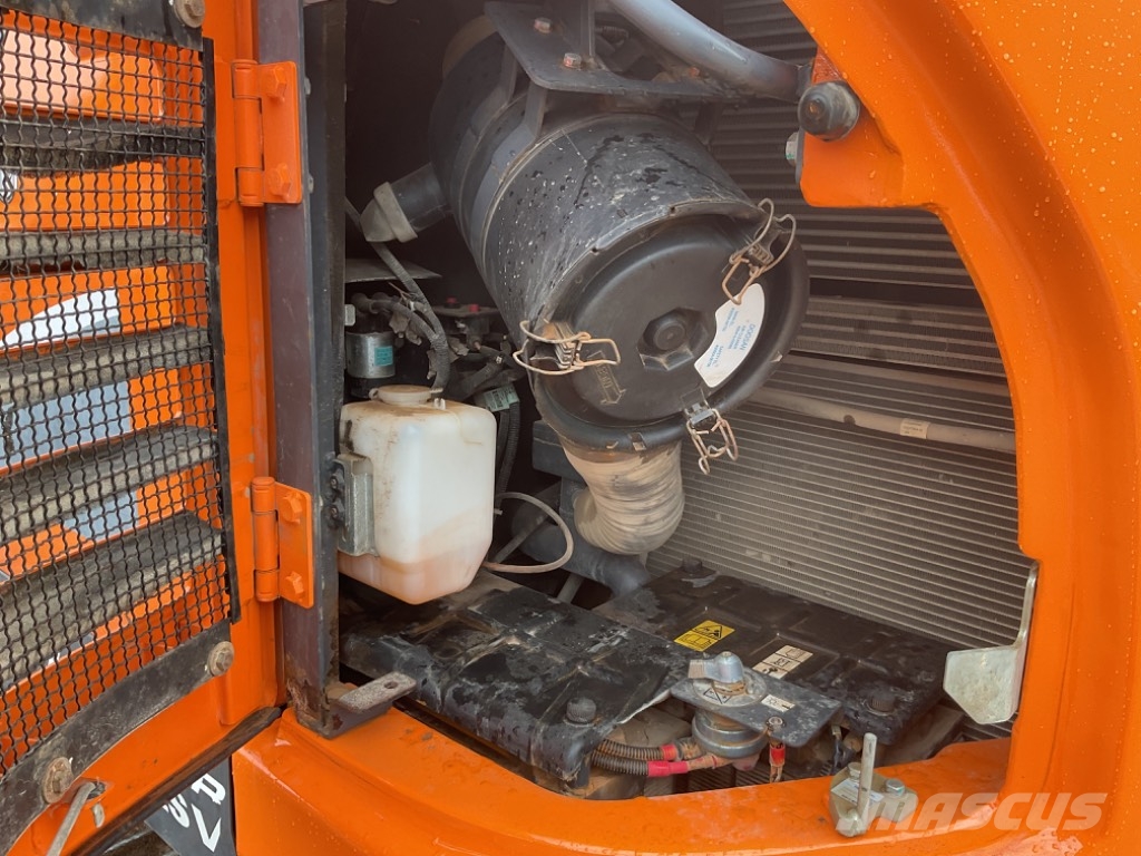 Doosan DX140LCR-5 Спеціальні екскаватори