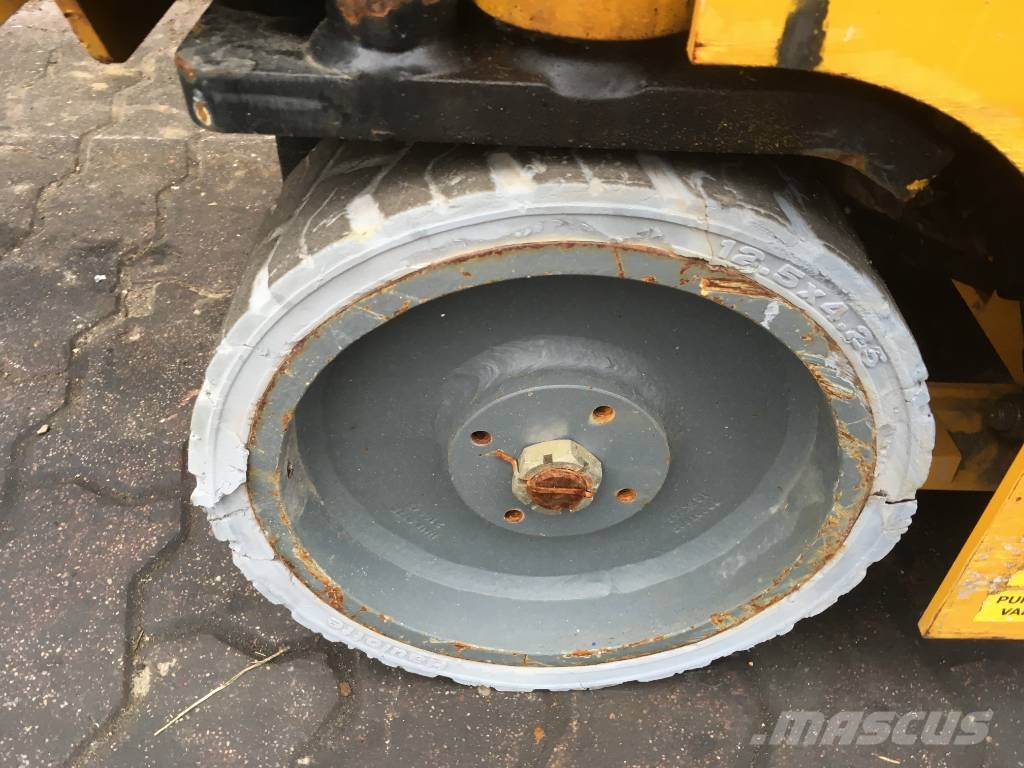 Haulotte OPTIMUM 8 V-2938 EO Вертикальні щоглові підйомники