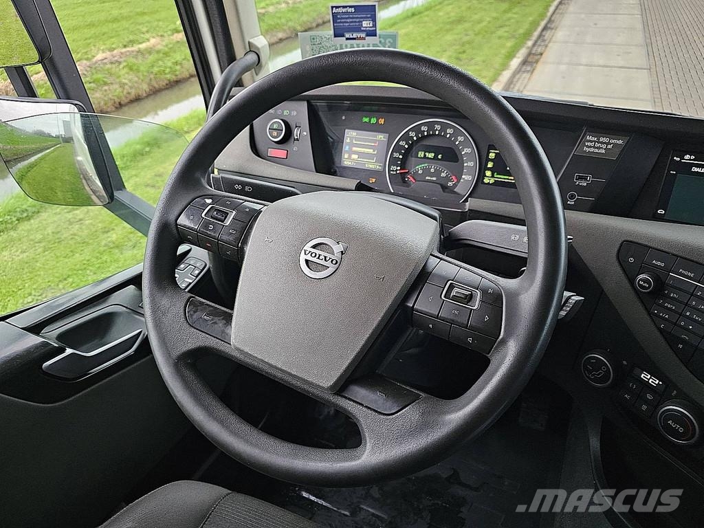 Volvo FH 500 6X2 STEERED PTO+HYDR Tractor Units