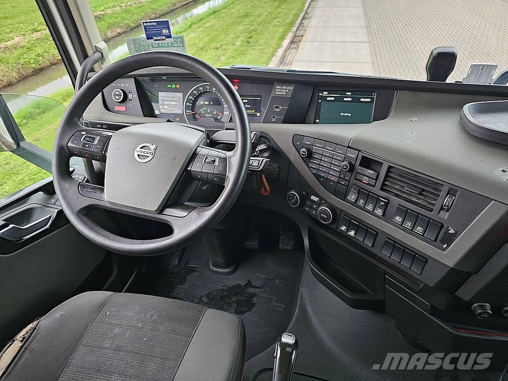 Volvo FH 500 6X2 STEERED PTO+HYDR Tractor Units