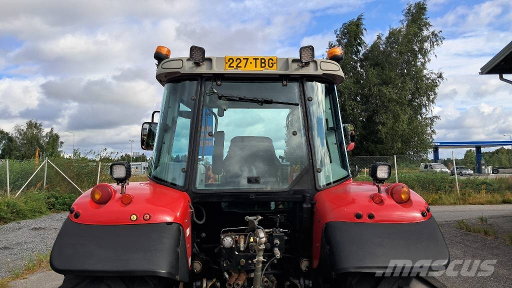 Massey Ferguson 6470 Dyna-6 トラクター