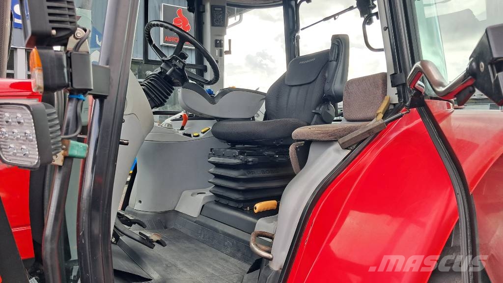 Massey Ferguson 6470 Dyna-6 トラクター