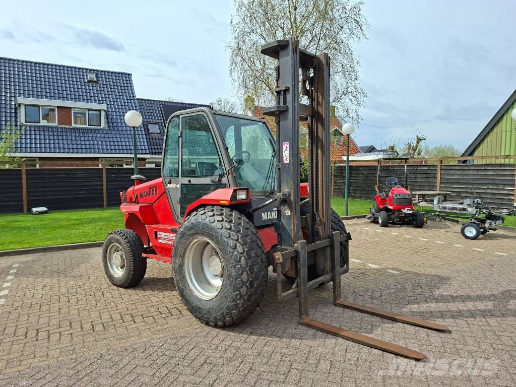 Manitou M 30.4 Maastotrukit