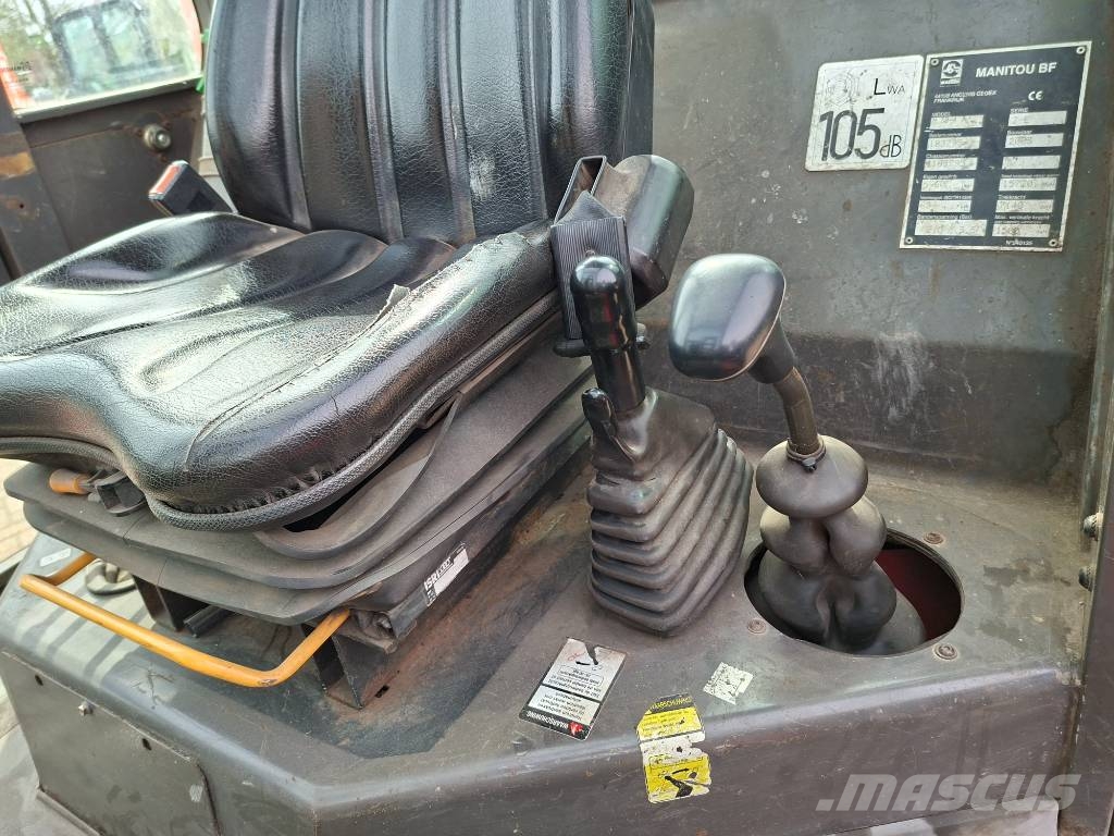 Manitou M 30.4 Maastotrukit